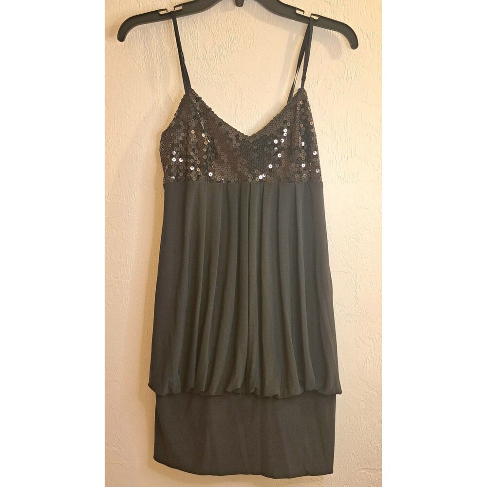 Black Sequin Spaghetti Strap Bubble Hem Mini Dress V-Neck Party Glam 7/8